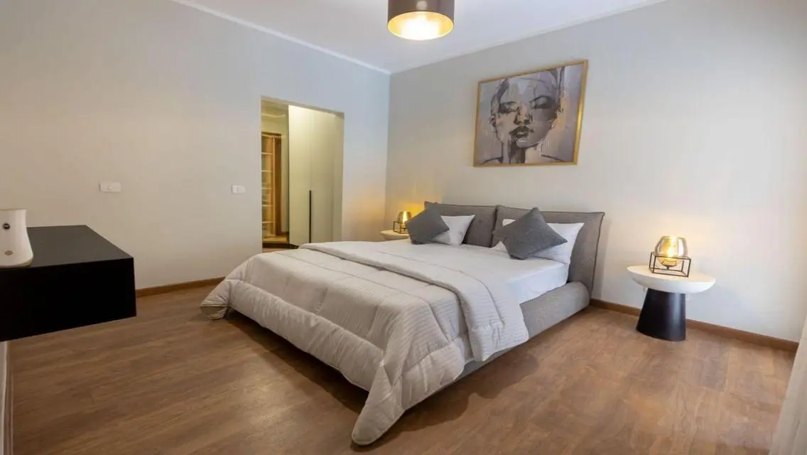 Luxurious Villa for Sale with Spacious Design