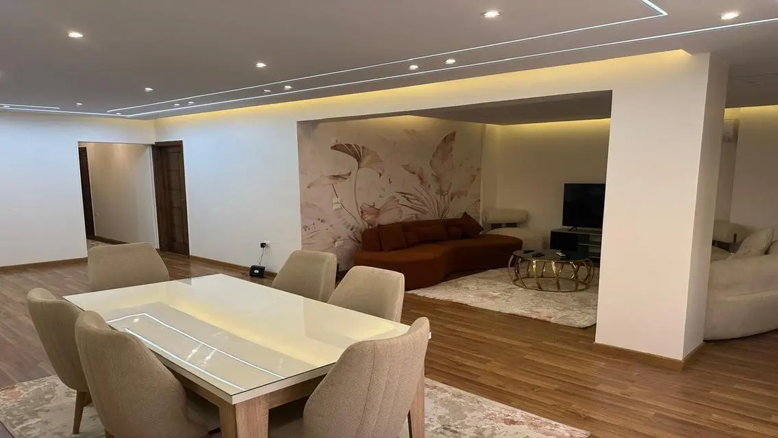 Luxury Villa for Sale with Central Air Conditioning
