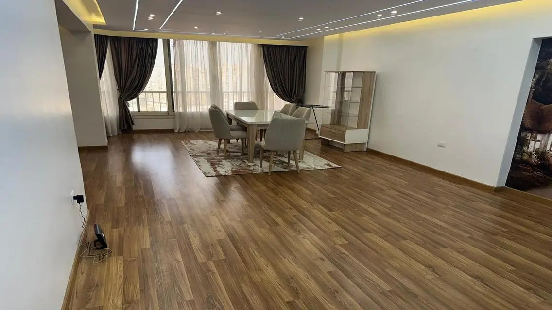 Luxury Villa for Sale with Central Air Conditioning