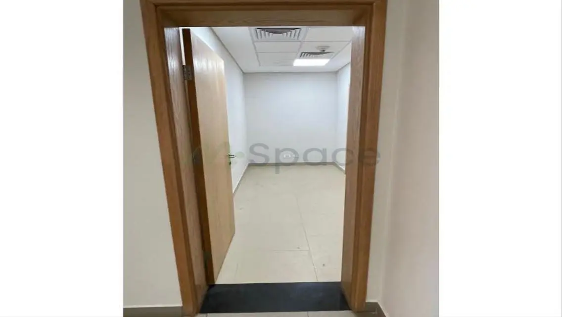 Luxury Apartment for Sale at WMC-54