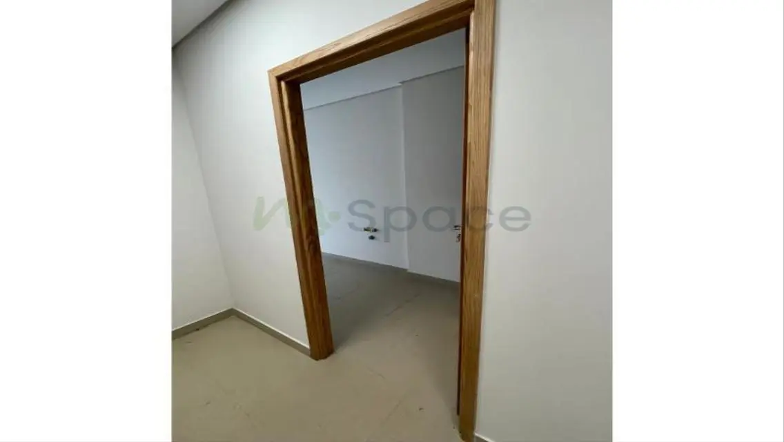 Luxury Apartment for Sale at WMC-54