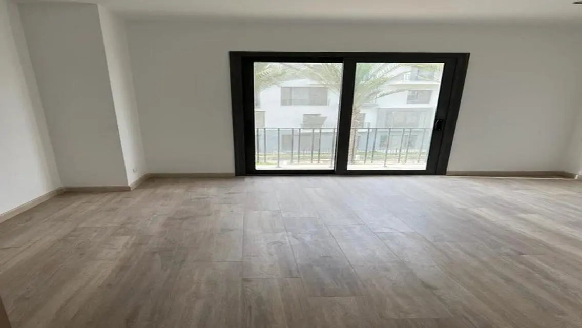 Luxury Apartment with Spacious Design in a Prime Location