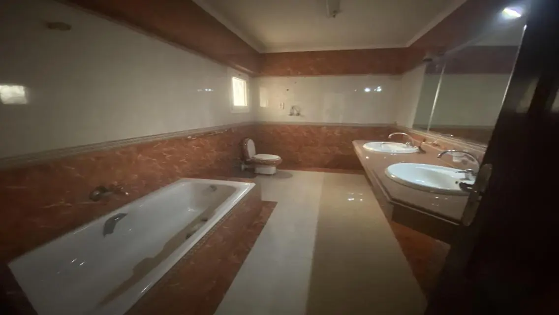 شقة فاخرة بمساحة مثالية