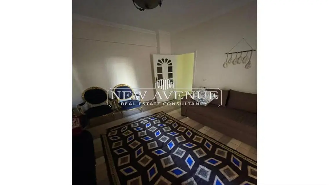 منزل فاخر بمساحة كبيرة للبيع