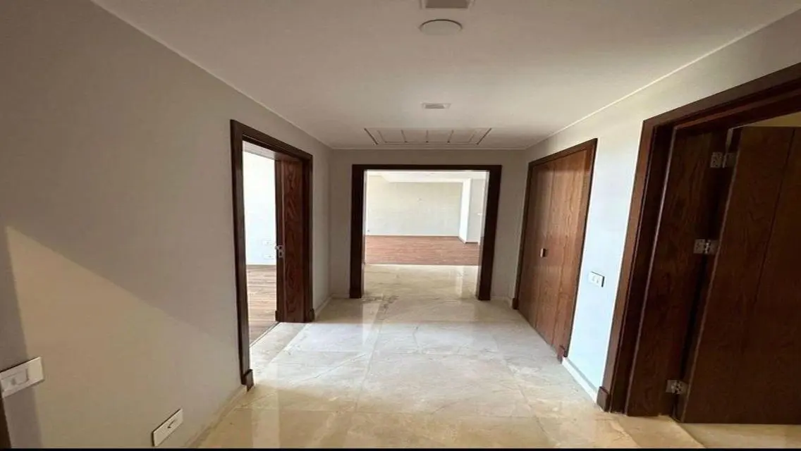 Luxurious Property in Elegant Community