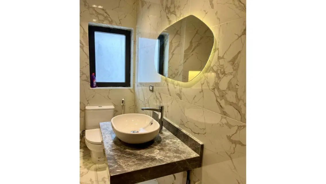 Luxurious 148 sqm Apartment with Full Amenities