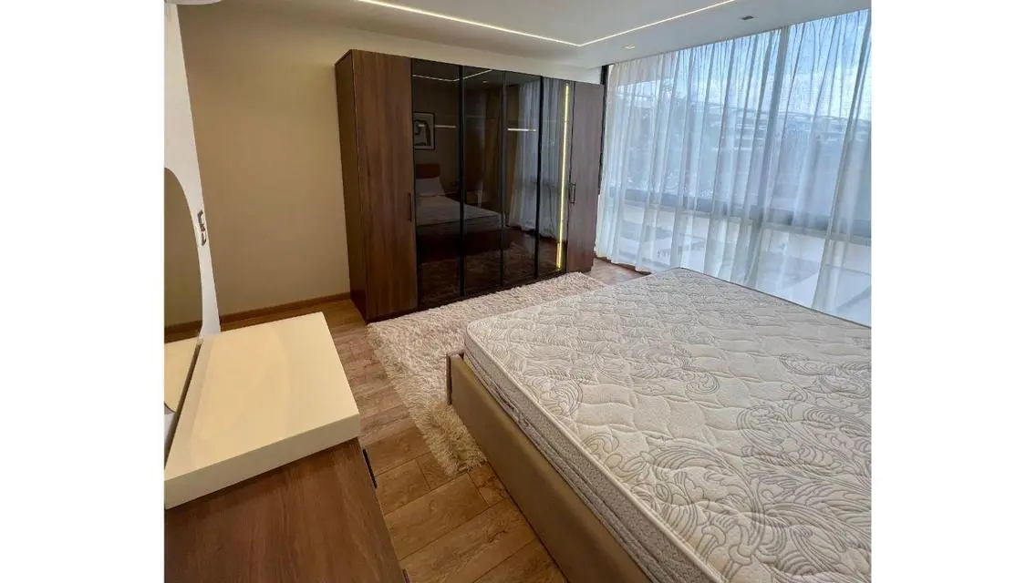 Luxurious 148 sqm Apartment with Full Amenities