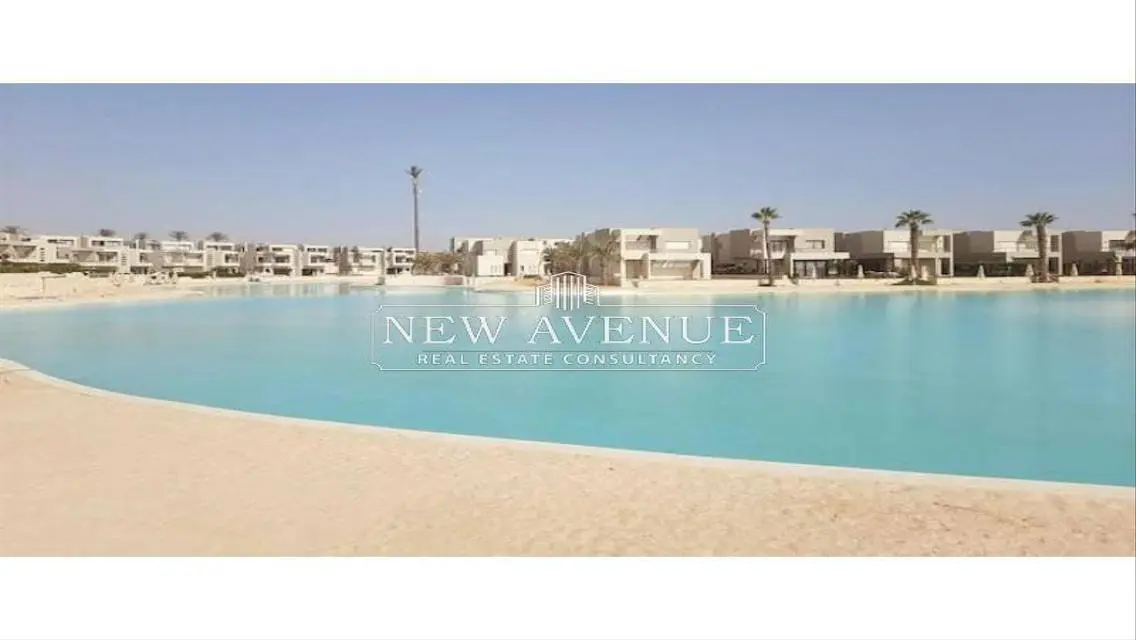 Luxurious Villa for Sale with Spacious Design