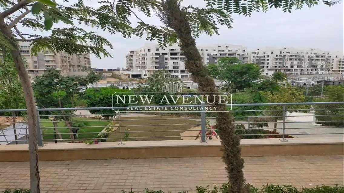 Luxurious Spacious Apartment for Sale