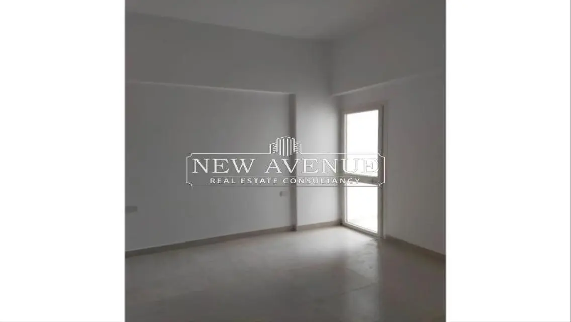 Luxurious Spacious Apartment for Sale