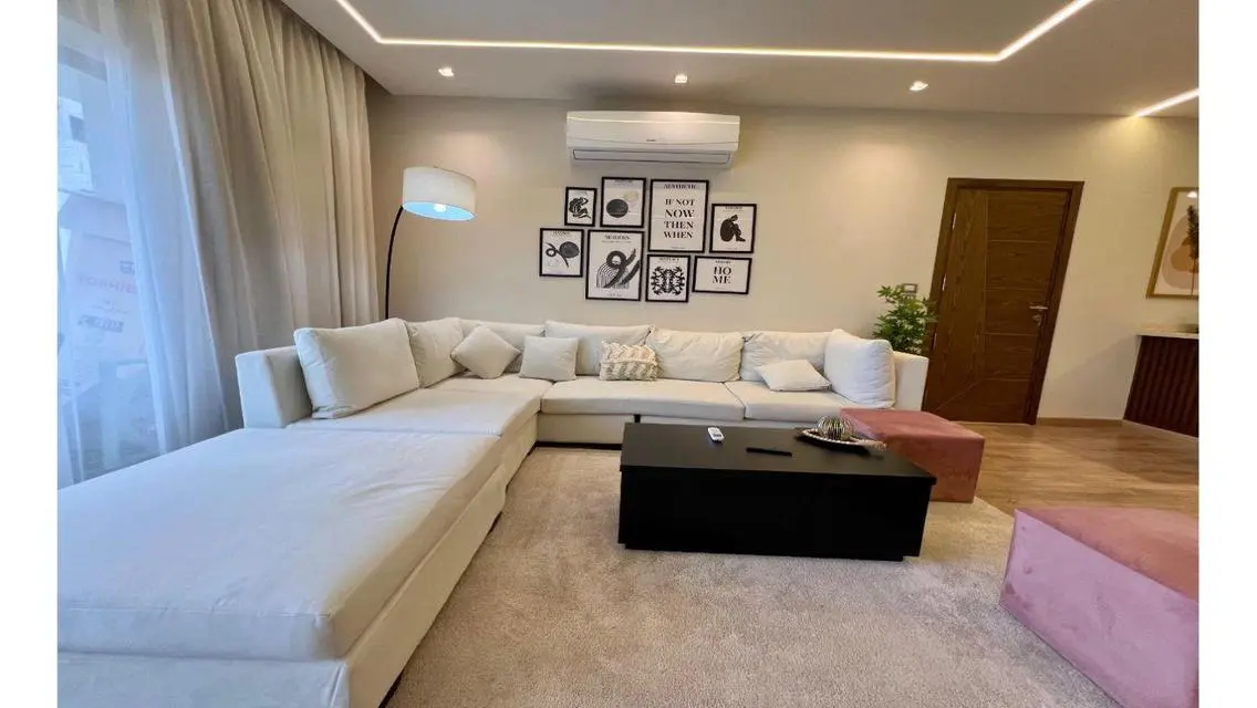 Luxury 2-Bedroom Apartment in Prime Location with Full Amenities