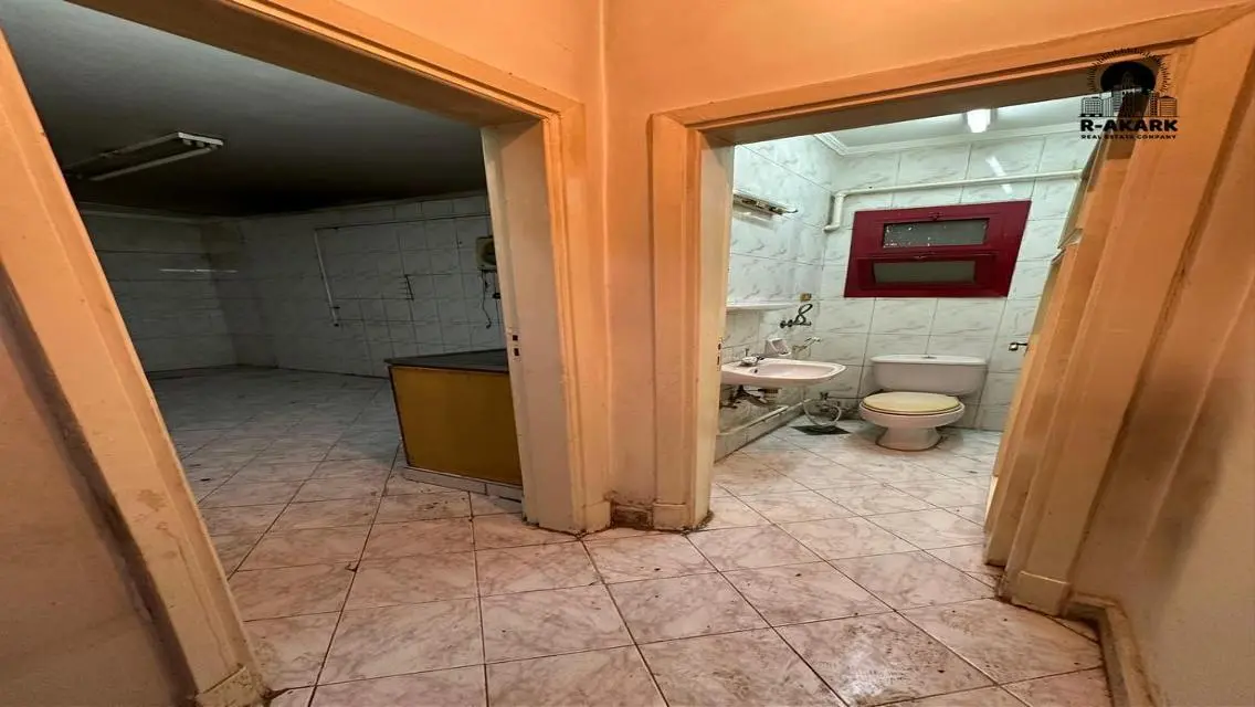 Luxury Apartment with Full Amenities in Prime Location