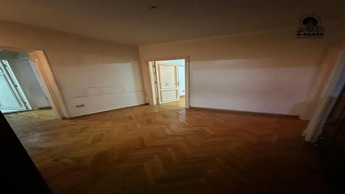 Luxury Apartment with Full Amenities in Prime Location