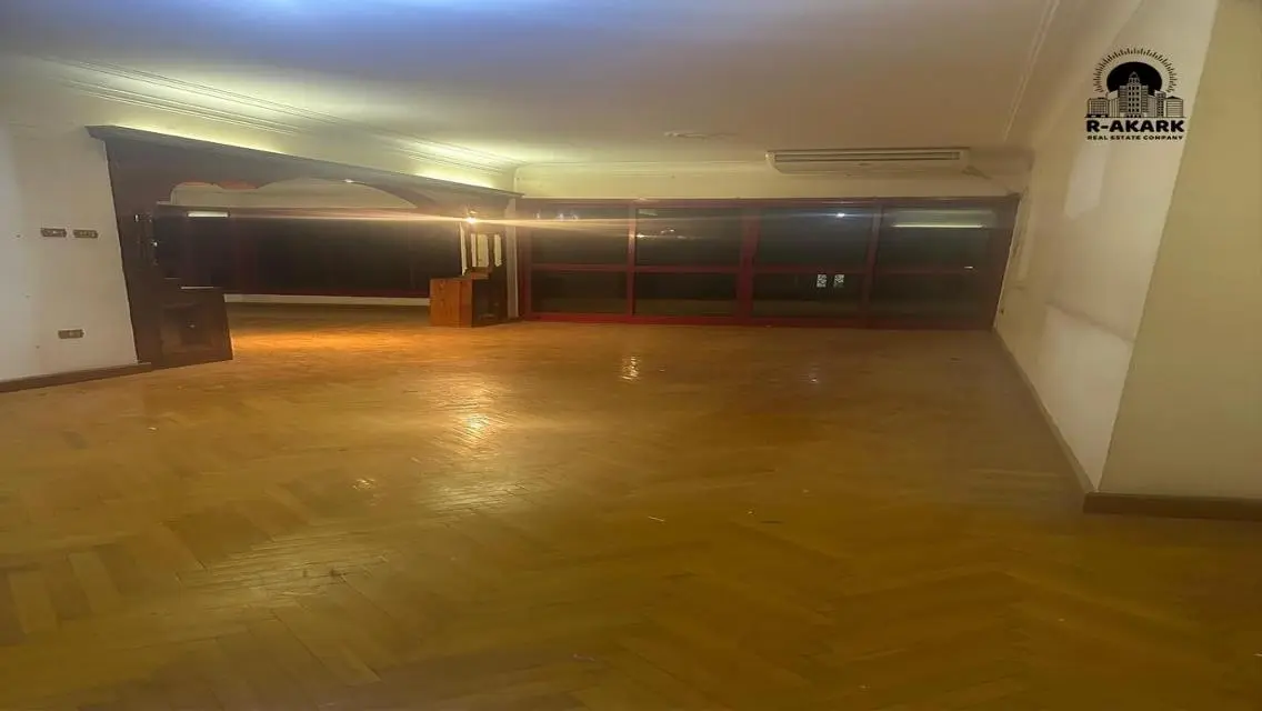 Luxury Apartment with Full Amenities in Prime Location