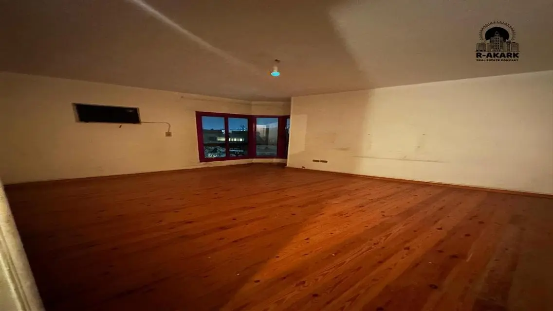 Luxury Apartment with Full Amenities in Prime Location