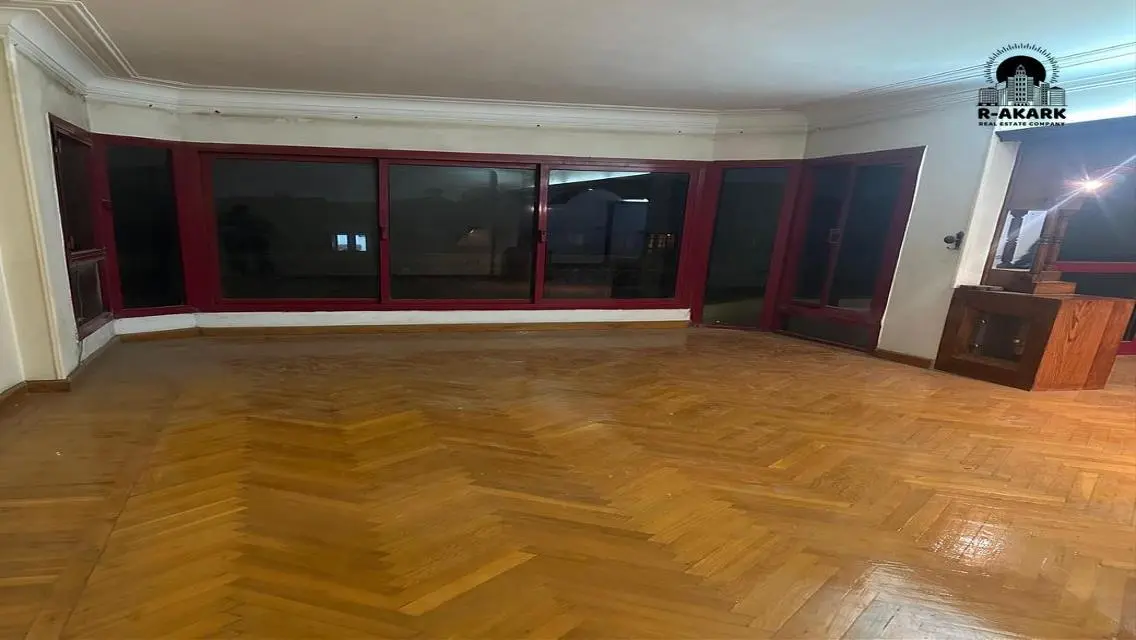 Luxury Apartment with Full Amenities in Prime Location