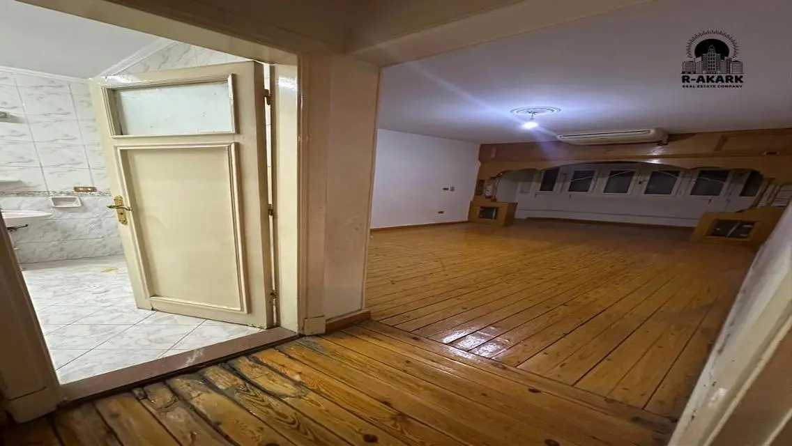 Luxury Apartment with Full Amenities in Prime Location