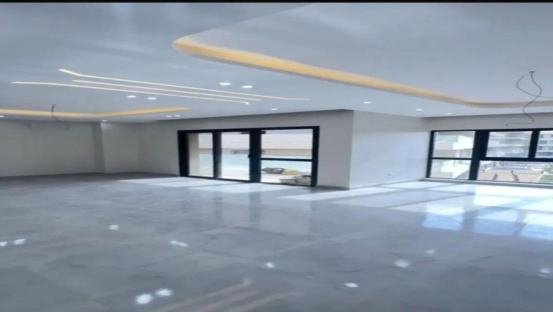 Luxury Apartment for Rent in Pocket Park