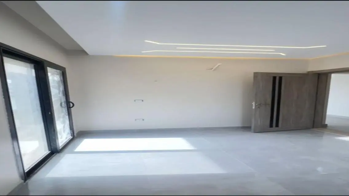 Luxury Apartment for Rent in Pocket Park