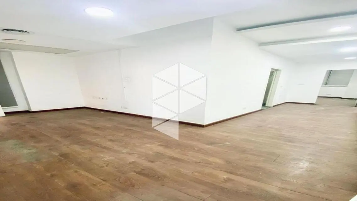 Office for Sale in a Prime Location at an Attractive Price