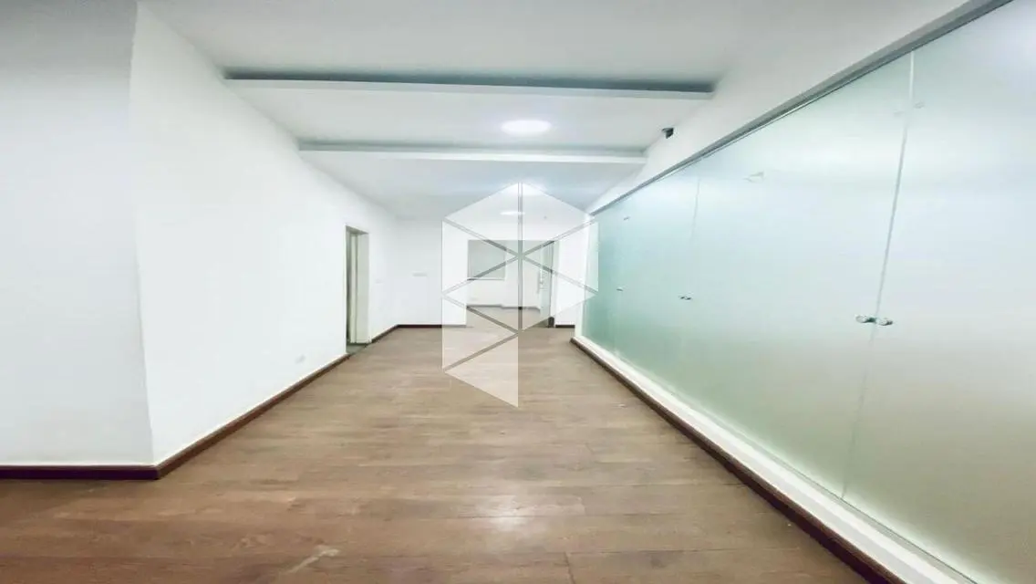 Office for Sale in a Prime Location at an Attractive Price