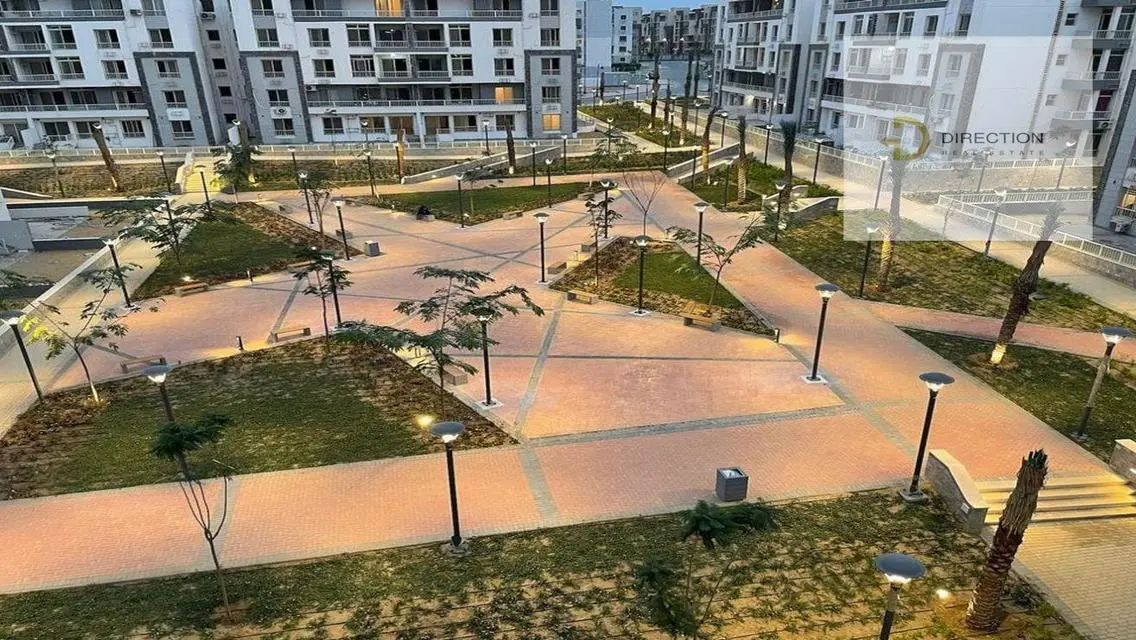 Luxury Apartment by the Lakes with Premium Amenities