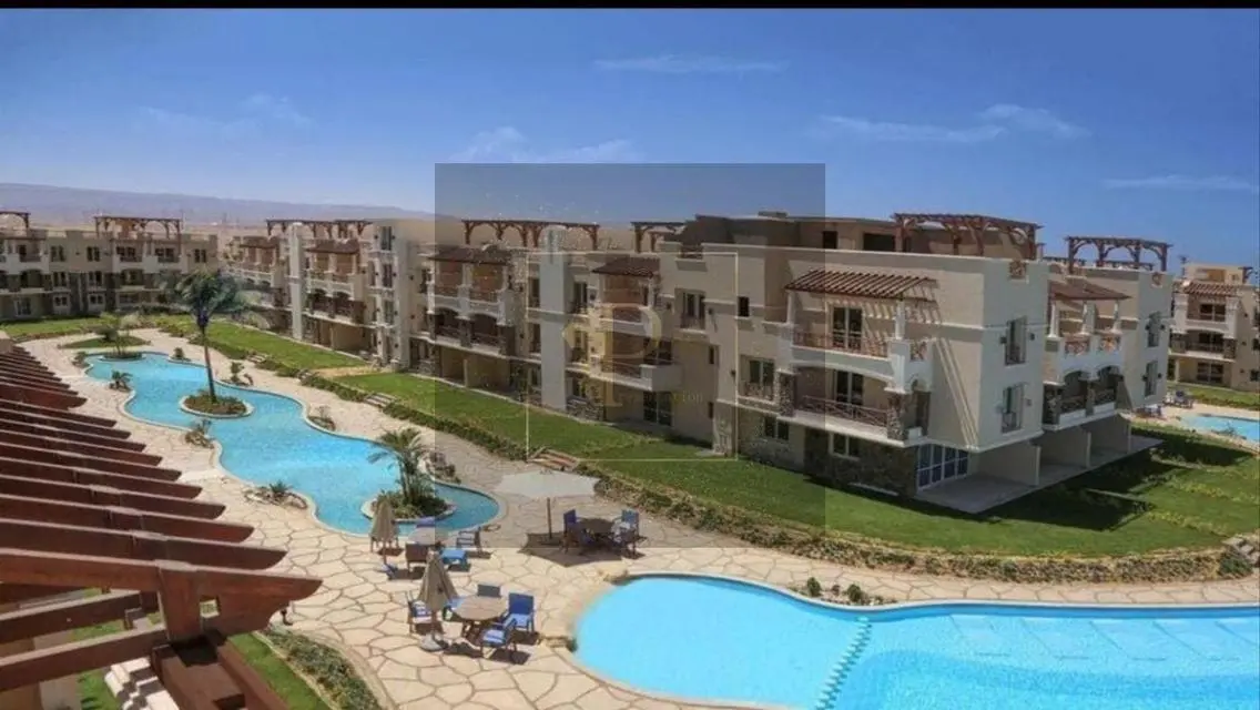 شقة فاخرة للبيع بإطلالة رائعة