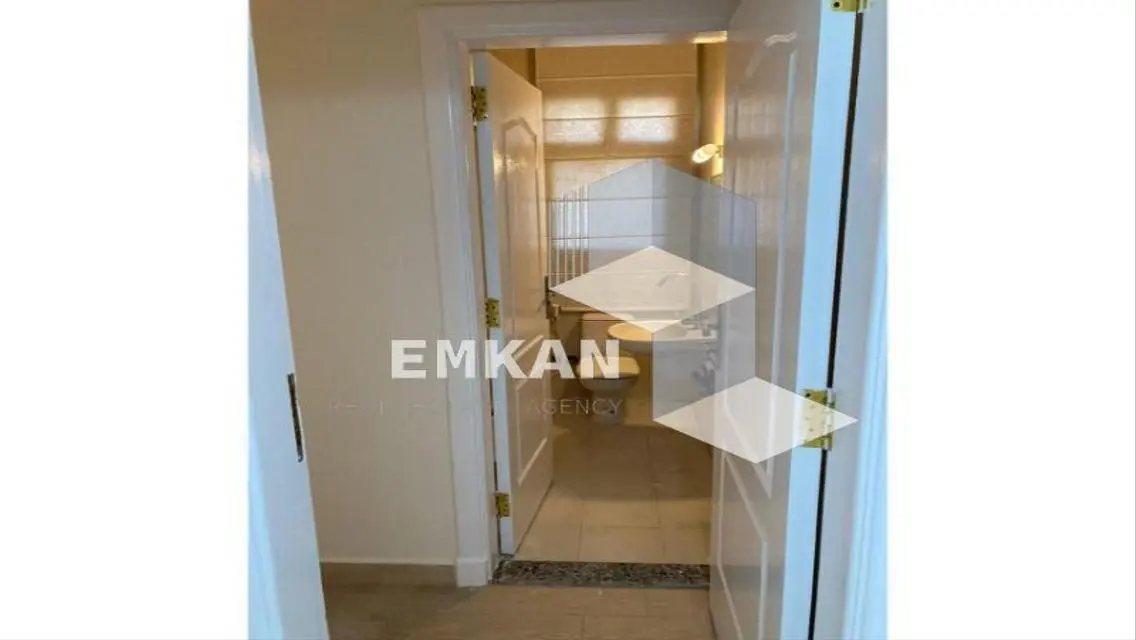 Luxurious Apartment with Spacious Design and Stunning View