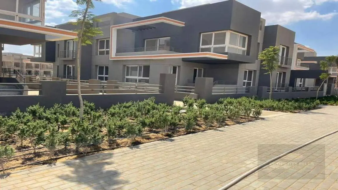 Luxurious Apartment with Stunning Views in a Prime Location