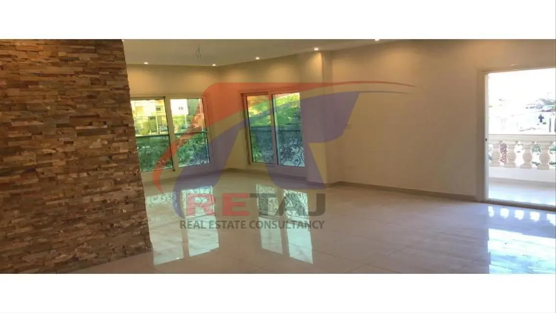 Stunning 2-Bedroom Apartment for Rent in the City Center