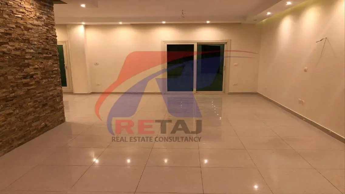 Stunning 2-Bedroom Apartment for Rent in the City Center