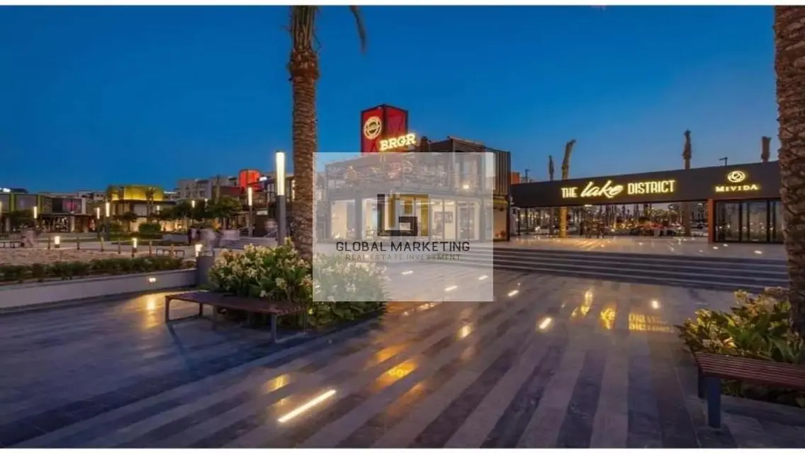 شقة مميزة بمساحة 1750 متر للإيجار