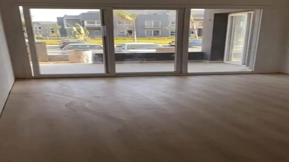 Luxury Apartment for Sale with Lake View
