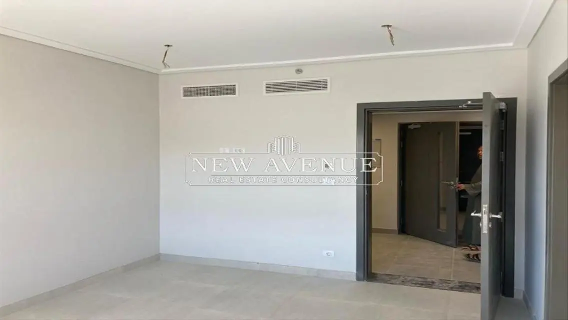 Unique Investment Opportunity with 80 Meters of Space
