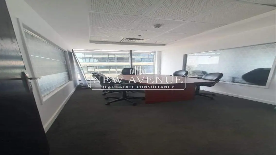 Premium Office Space of 185 sq meters for Sale