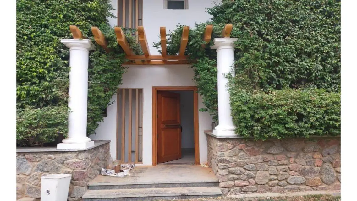 Luxury 3-Bedroom Villa with Private Pool and Garden