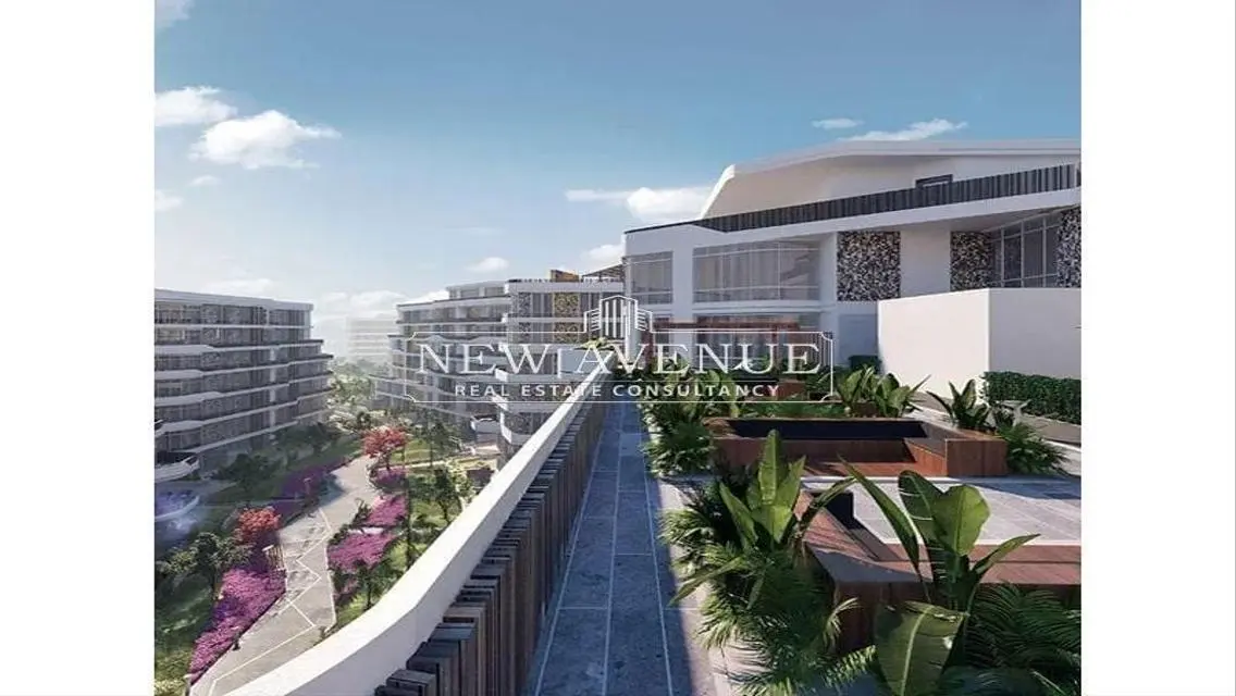 Luxury Apartment with Private Garden and Balcony