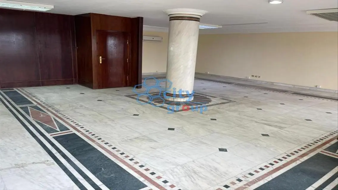 Exceptional Property of 500 Meters for Sale in the City