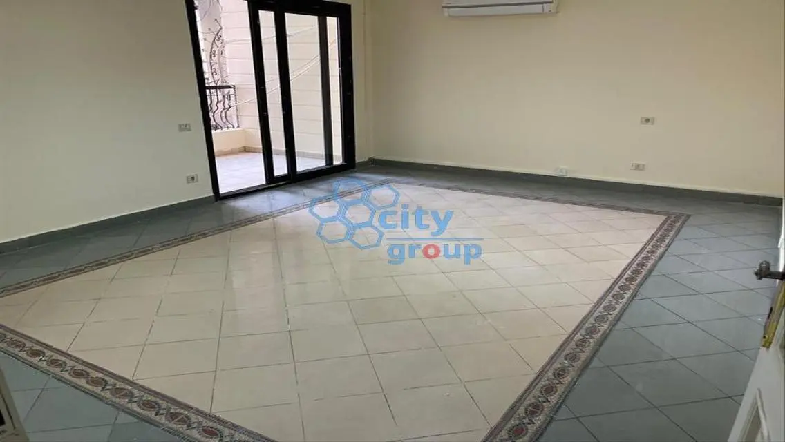 Exceptional Property of 500 Meters for Sale in the City