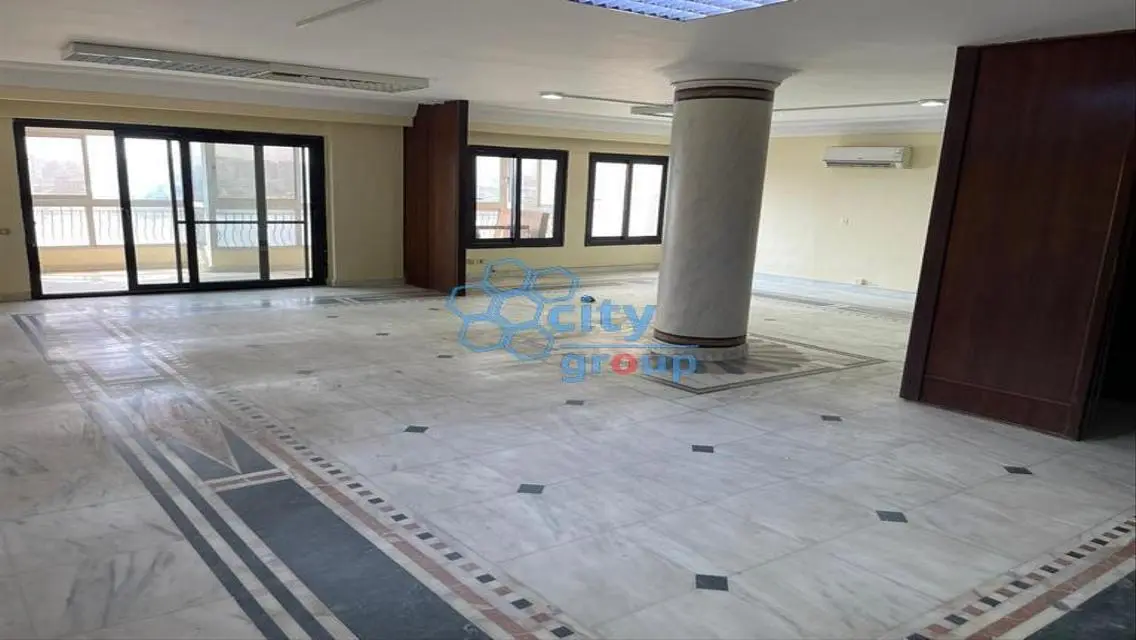 Exceptional Property of 500 Meters for Sale in the City
