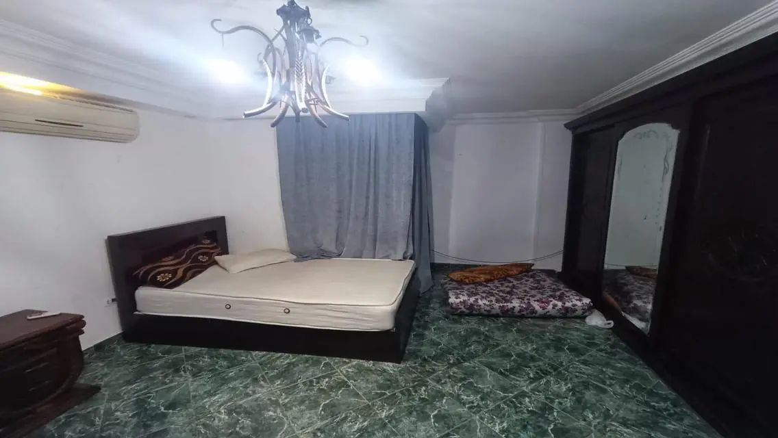 شقة فاخرة للبيع بمساحة 200 متر