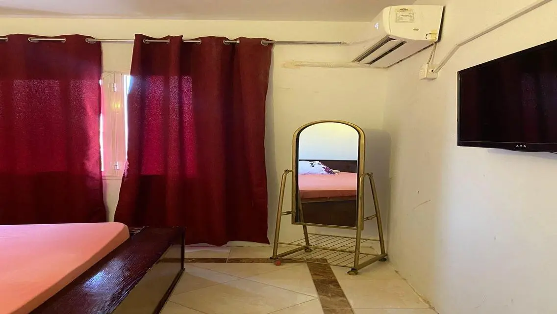 Stylish Apartment for Rent in a Bustling Area