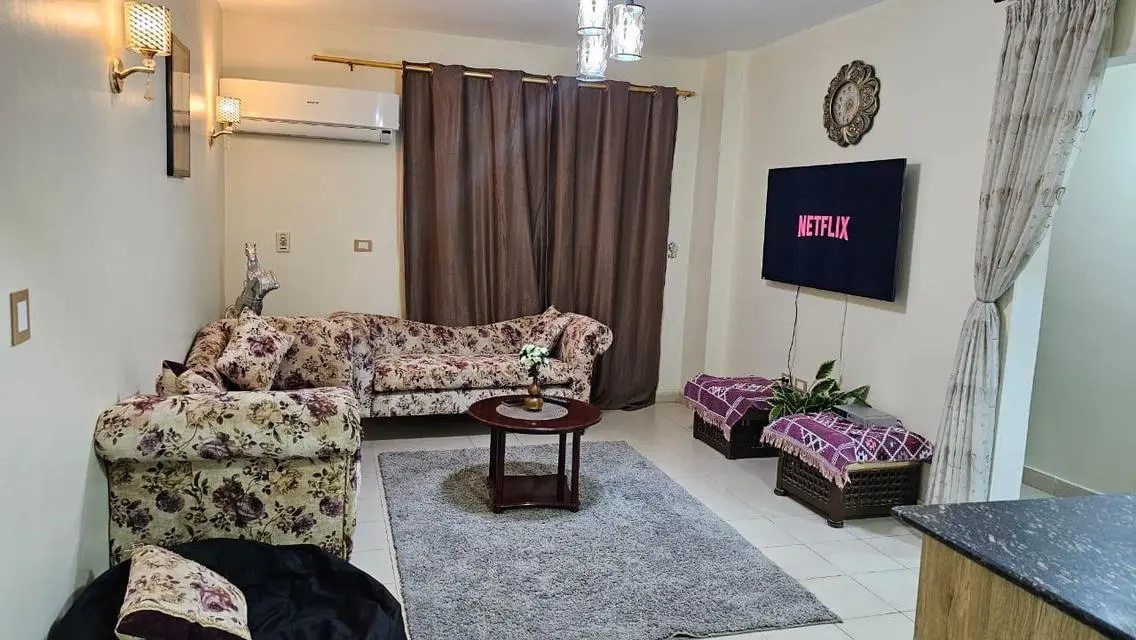 شقة فاخرة للإيجار تضم كافة الخدمات
