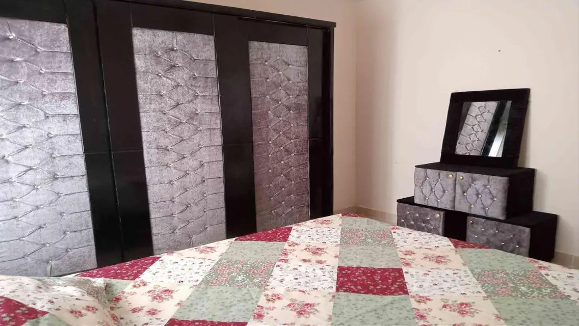 شقة فاخرة بمساحة واسعة في قلب المدينة