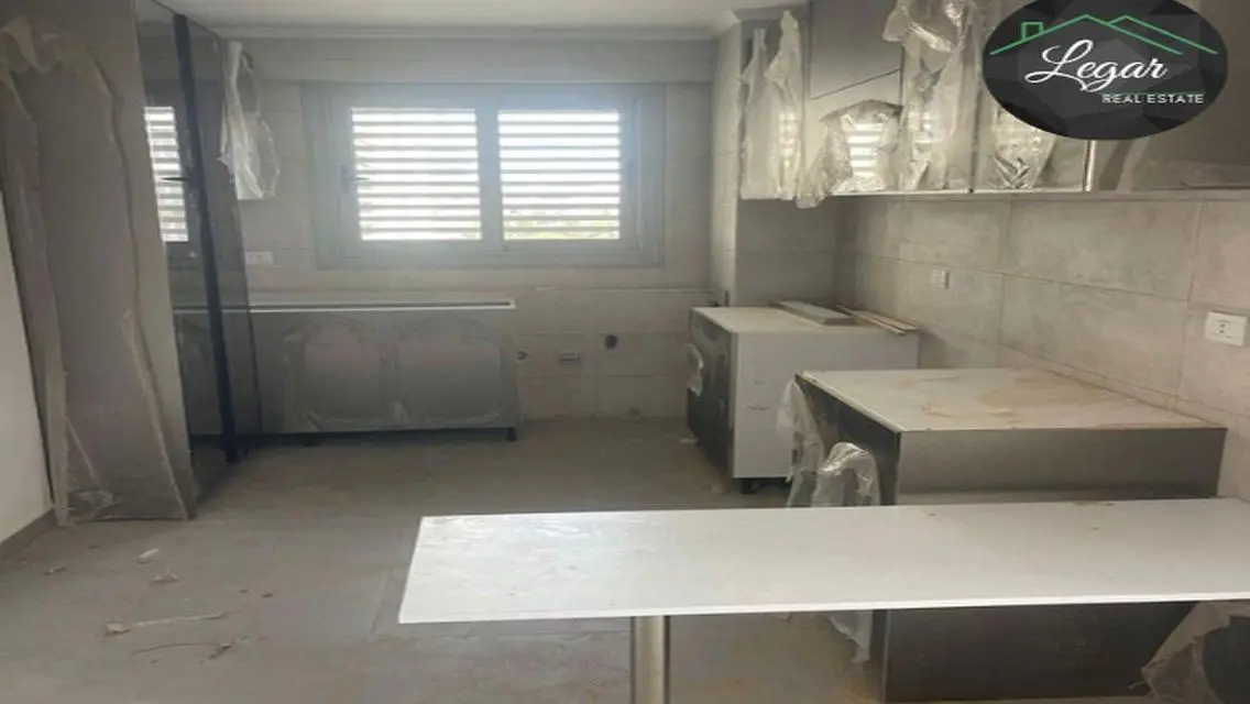 Luxury Apartment for Rent in Palm Parks