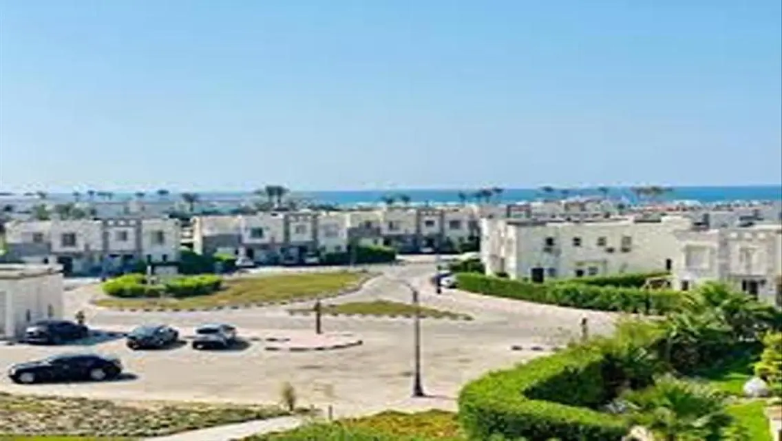 Luxury Villa on the Seashore in Amwaj