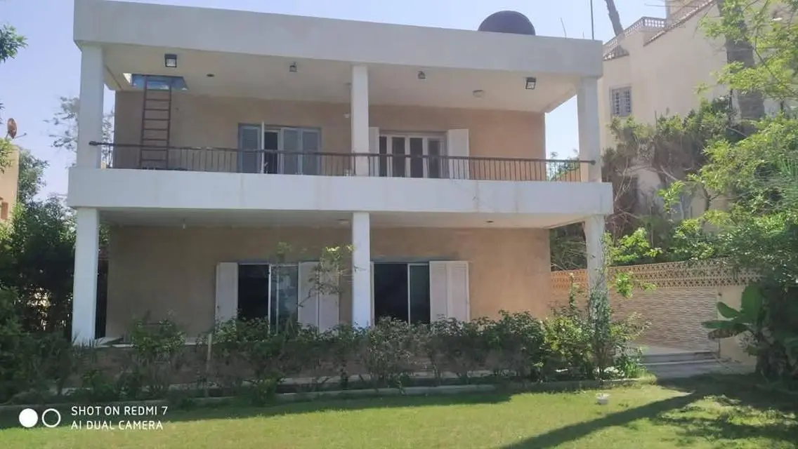 Distinctive Villa for Sale in Fayed