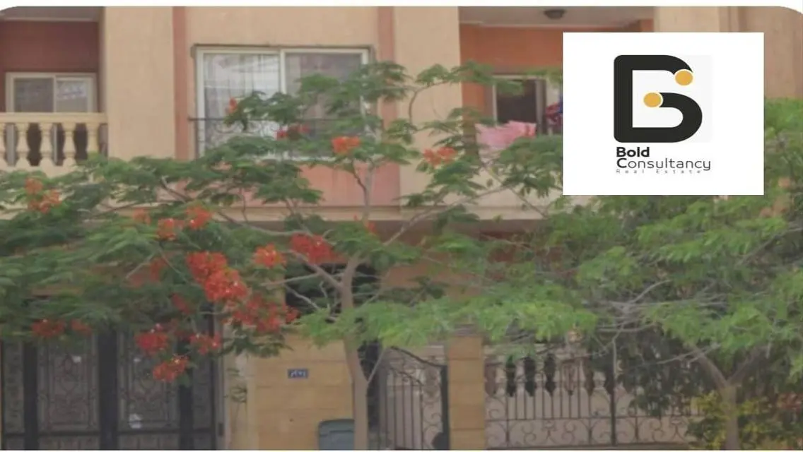 Luxury Apartment with Balcony and Private Garden