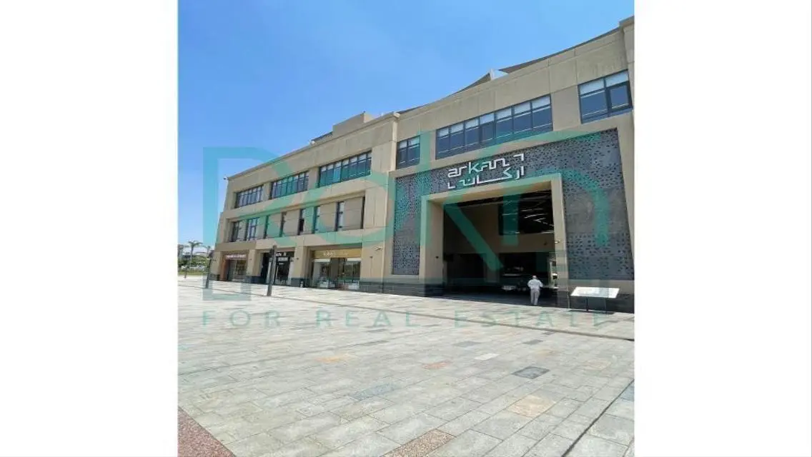 Luxury 4-Room Apartment in a Prime Location