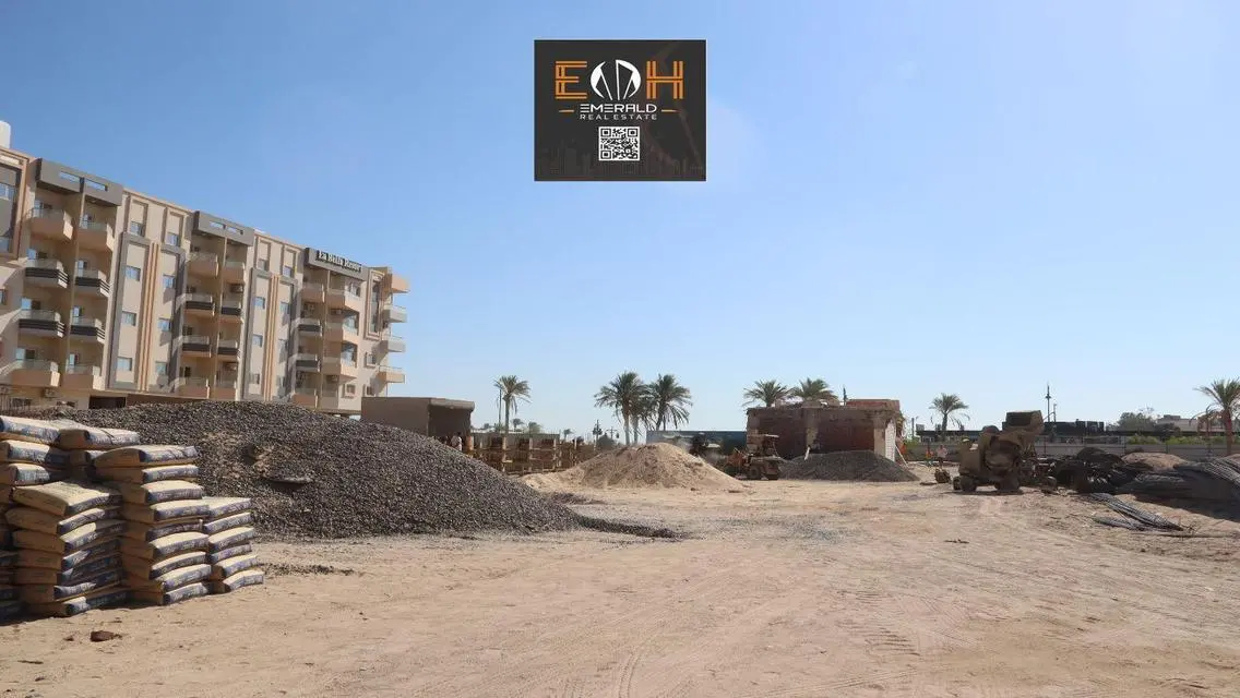 شقة فاخرة مع إطلالة رائعة للبيع